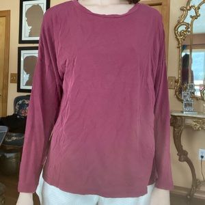 Super soft comfy red tee